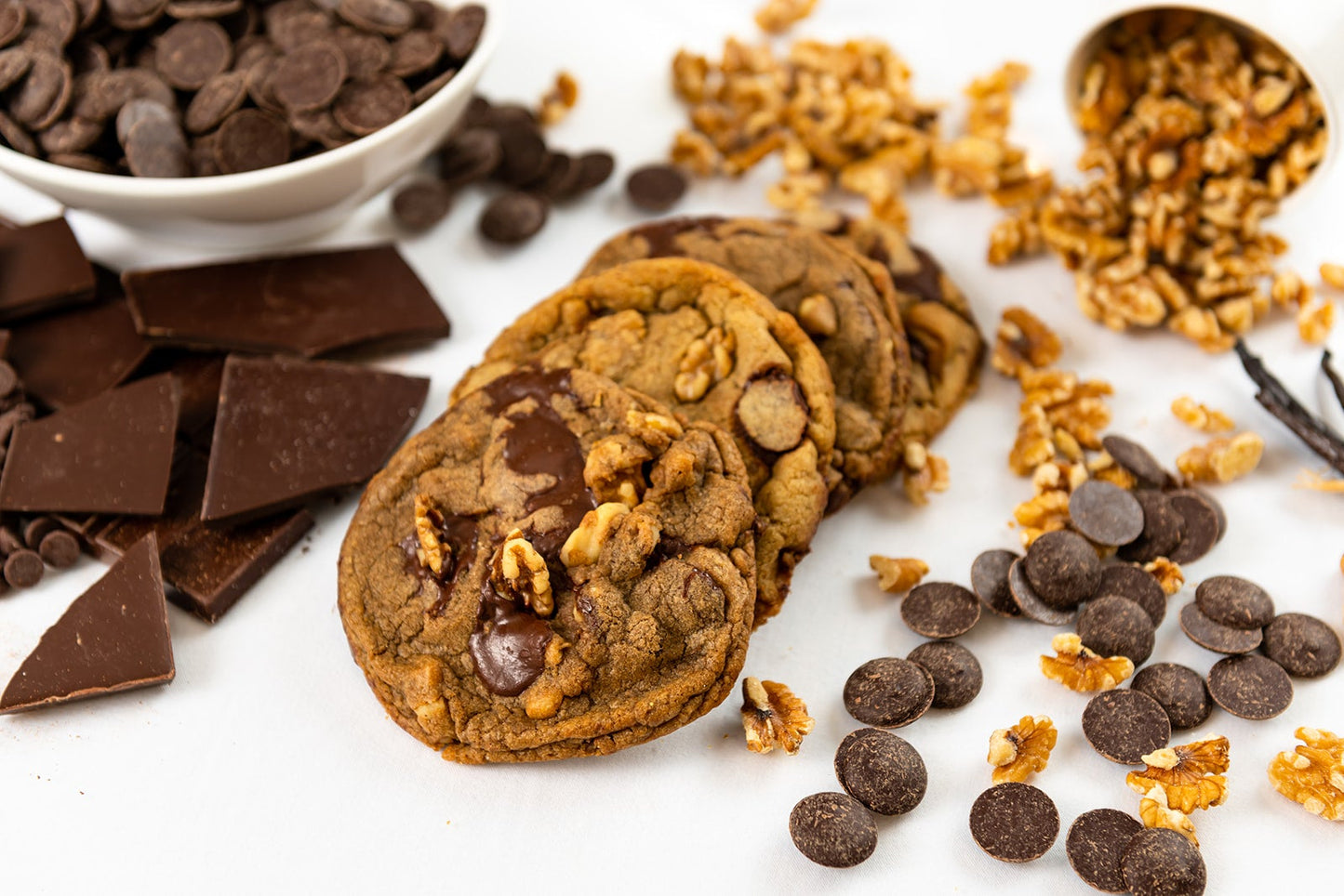 Chocolate Connoisseur w/ A Crunch (Dozen)